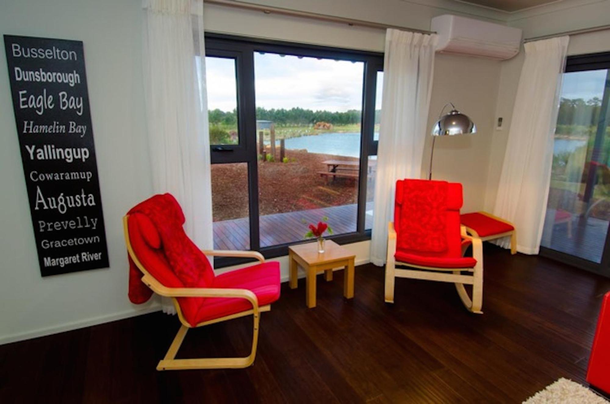 Kooyar Mia Guest House Metricup Exterior photo